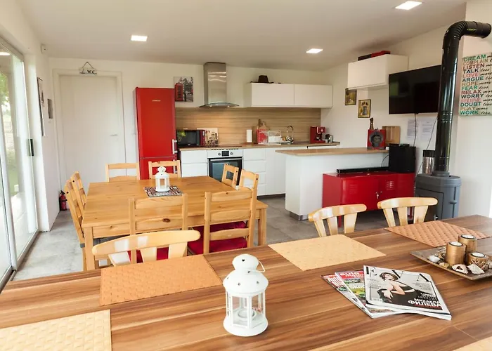 Луксозна вила Krapets